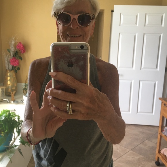 Vintage Leopard 🐆 Print Sunglasses 🕶 in Pink - Picture 4 of 4